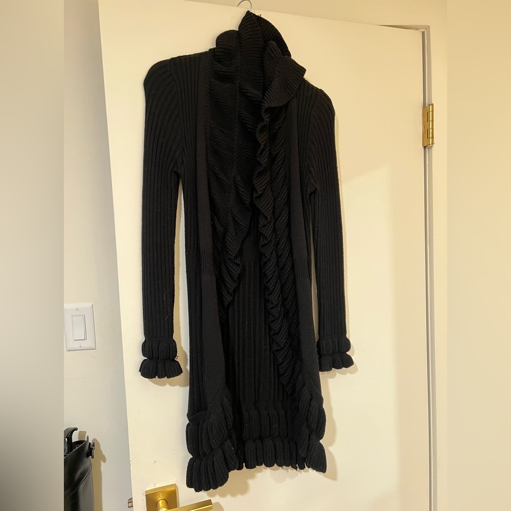 Chic Black Ruffled Long Sleeve Dress
